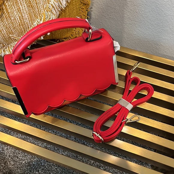 New with tags! Red vegan leather handbag with strap - Picture 4 of 5